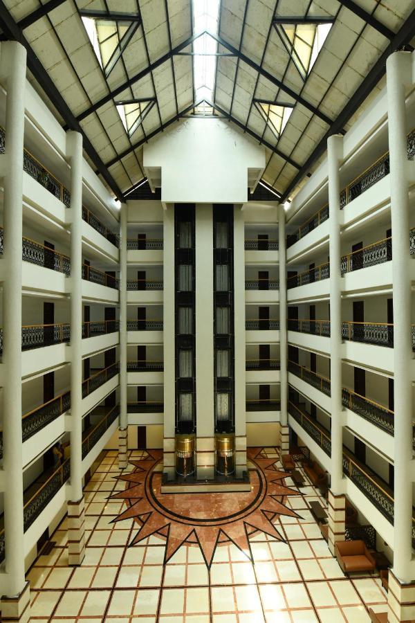 Rns One Hotel Subrahmanya Kültér fotó